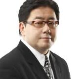 秋元康の年収がエグすぎた！かなり働いているから納得しかない！