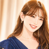 小嶋陽菜の年収と資産は？結婚や旦那の噂も解説